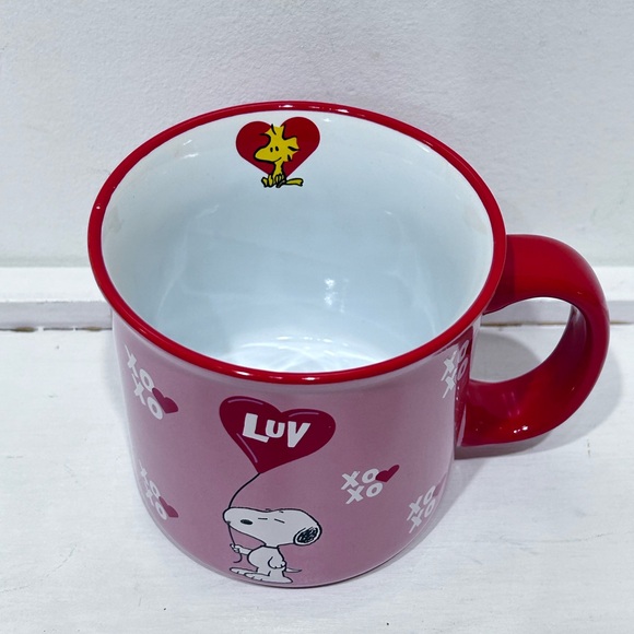 2004 Peanuts Snoopy Red & Pink “LUV” Large Ceramic Coffee Mug - Picture 5 of 9